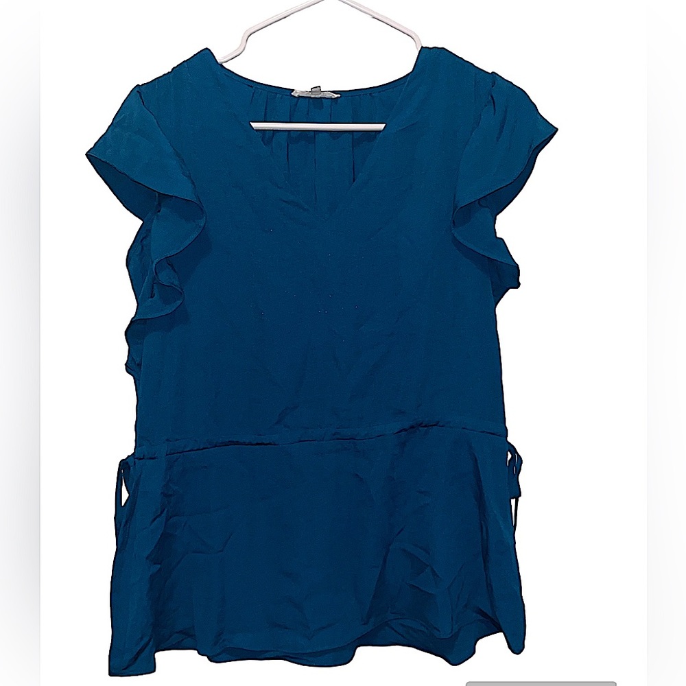 Dark Green V-Neck flowy shirt small
